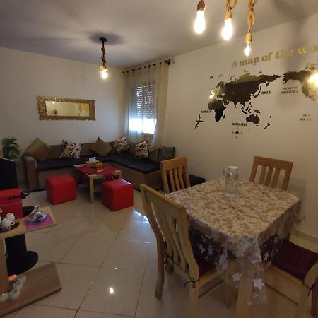 Superbe appartement au rez-de-chaussée avec clim mobile,parking et wifi gratuit Casa Blanca Exterior foto